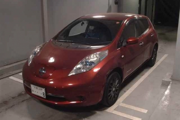 Nissan Leaf AZE0-211797