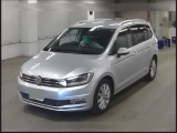 Volkswagen Golf Touran 1