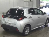 TOYOTTA YARIS 5