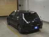 NISSAN LEAF AZE0 3