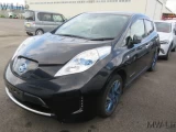 Nissan Leaf AZE0-108930 14