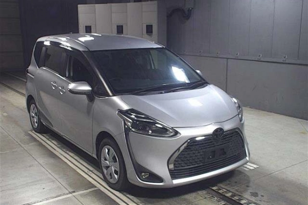 Toyota Sienta NSP170-7190571
