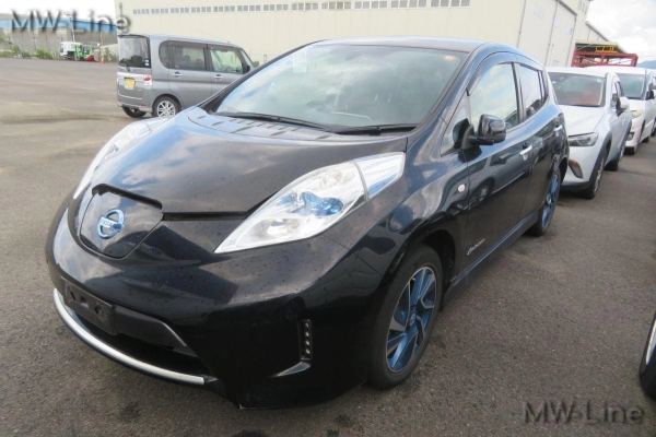 Nissan Leaf AZE0-108930