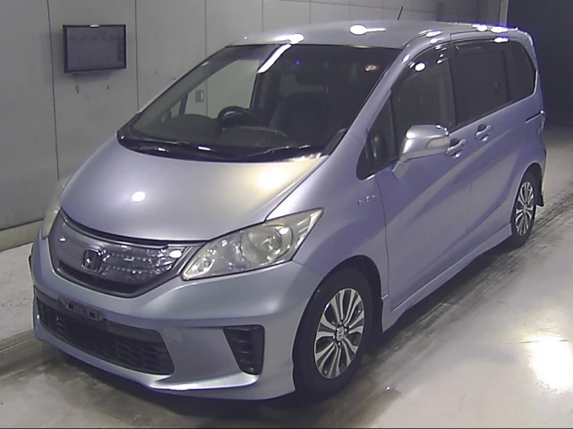 HONDA FREED + HYBRID