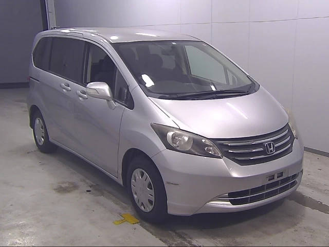 HONDA FREED 7 seater