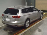 VOLKSWAGEN PASSAT VARIANT 2015 1