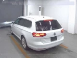 VOLKSWAGEN PASSAT VARIANT 1